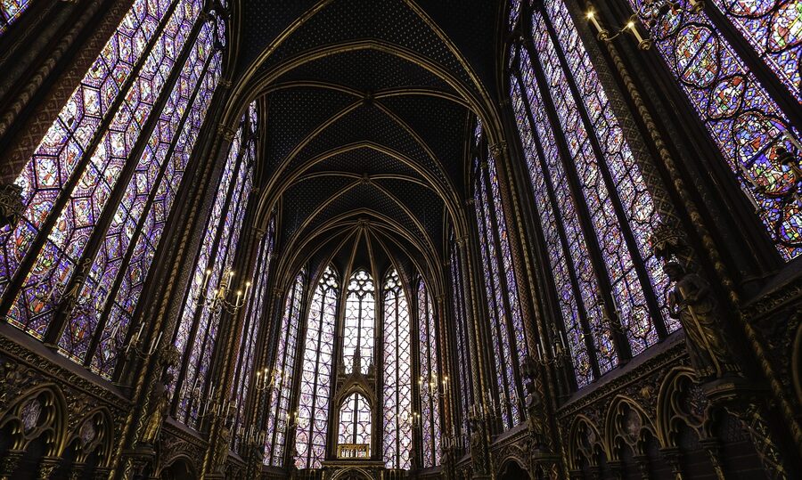 Sainte-Chapelle upper interior with rose window and stained glass