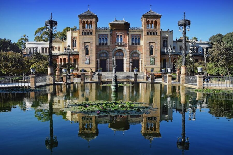 Maria Luisa Park pond and pavilion Seville
