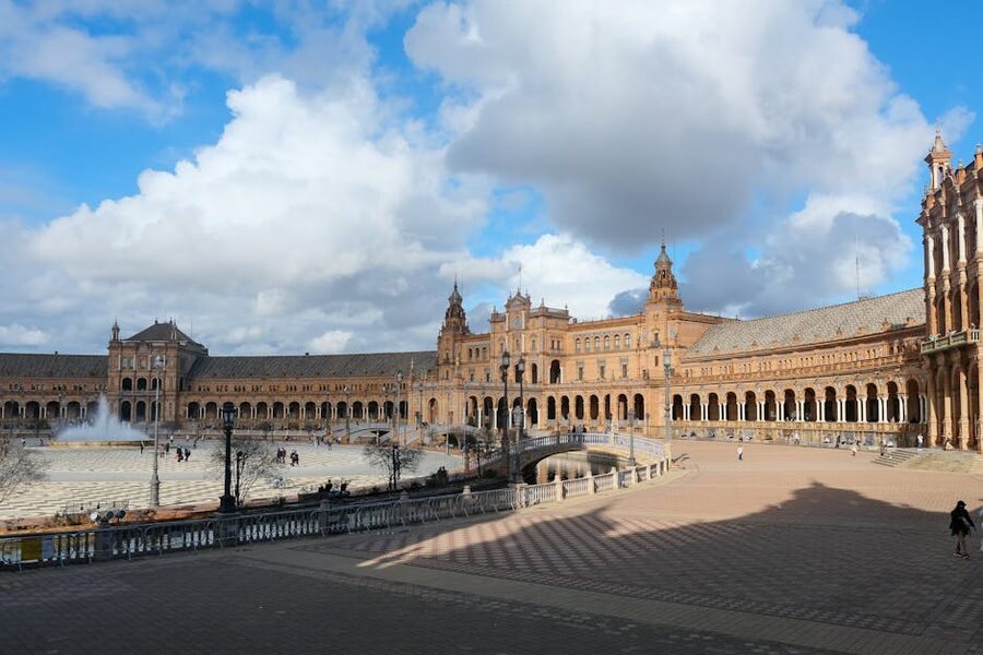 Plaza de España Seville sunny day overview